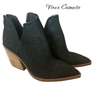 NWOT Vince Camuto Black Booties, 9M